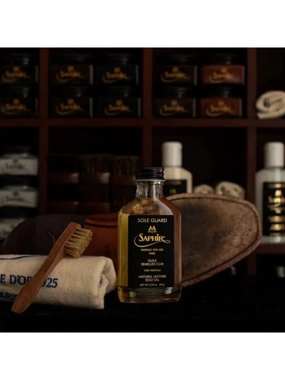 Leather Shoe Conditioner & Protector Oil - Saphir Medaille d'Or Sole Guard